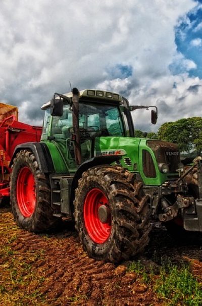 tractor-385681_640